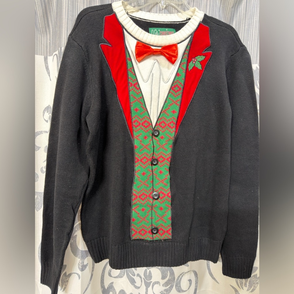 Ugly Christmas Sweater Black Red Green Design Size M EUC